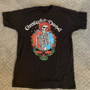 Grateful Dead band graphic t-shirt